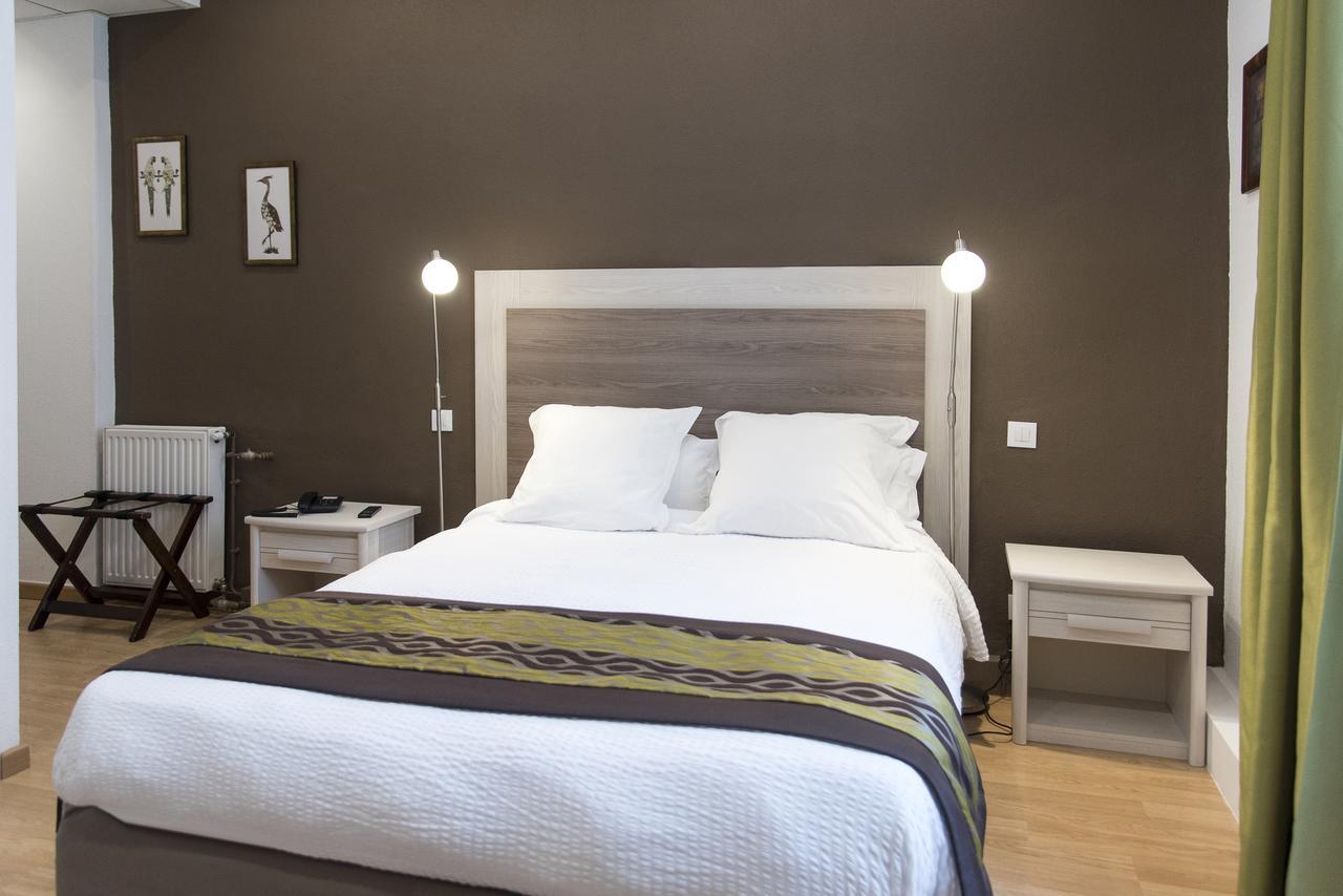 Logis Grand Hotel Pelisson Nontron Eksteriør billede